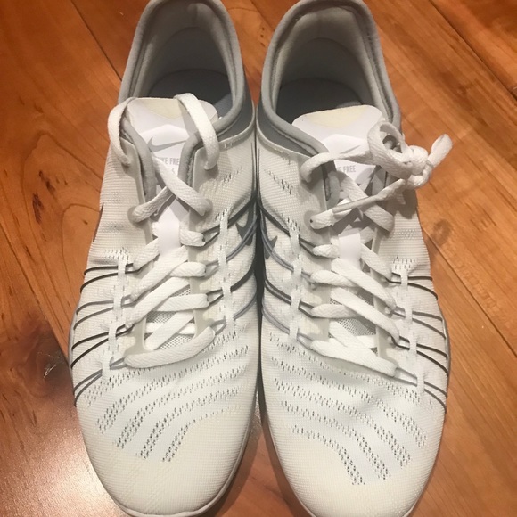 Women’s Nike Sneakers - Picture 2 of 5